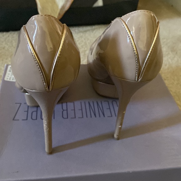 JLO - TAN HEELS - Picture 4 of 5